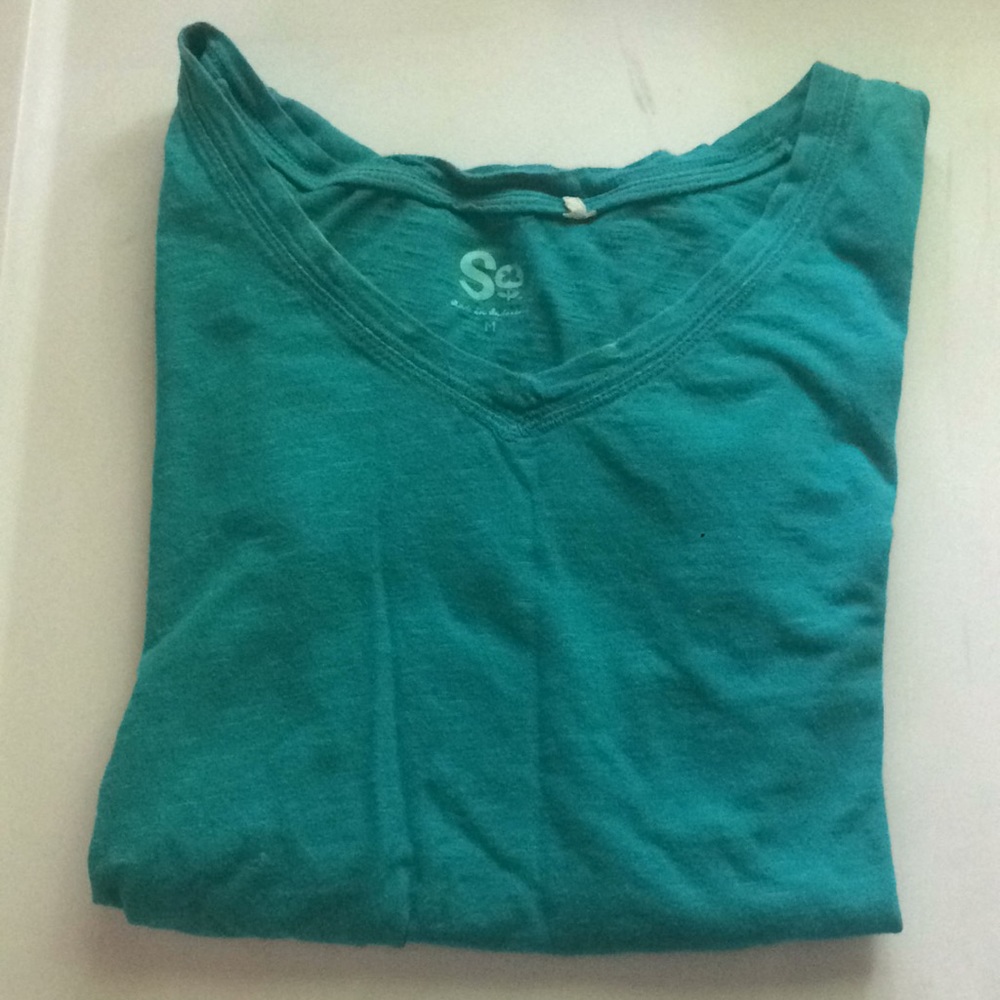 Teal v neck tee